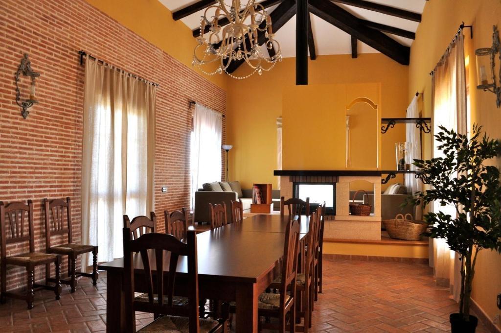 Casa Rural La Serrana La Carlota Ngoại thất bức ảnh